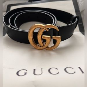 SOLD Gucci belt black gold gs